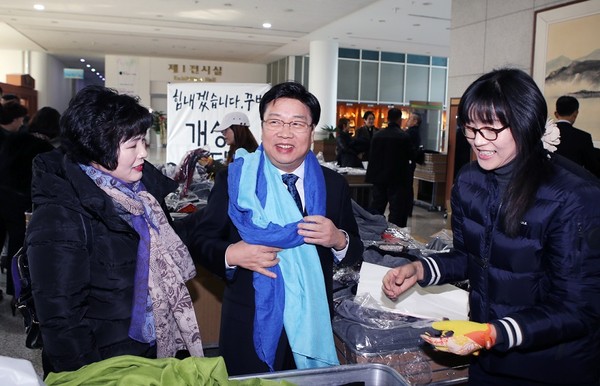 ▲ 권선택 대전시장, 개성공단 상품 구입 및 기업인 위로․격려ⓒ대전시