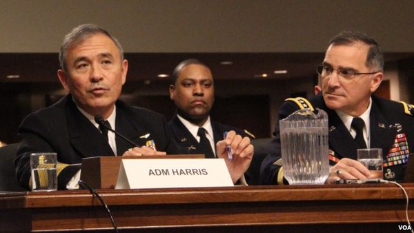 ▲ 해리 해리스 미 태평양사령관(왼쪽)이 23일 상원 군사위원회 청문회에서 증언하고 있다. 오른쪽은 커티스 스캐퍼로티 주한미군사령관. 사진 = 이지현 VOA 인턴기자.