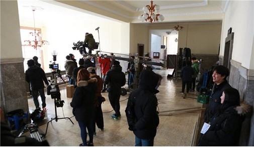 ▲ 정식 감독의 ‘이와 손톱 ’영화·촬영 현장 ⓒ대전시