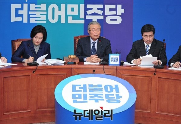 ▲ 김종인 비상대책위원회 대표는 지난 달 29일 당무위원회의를 통해 선거 및 공천에 관한 권한을 더 가지게 됐다. 위기의 당을 이끄는 그가 당의 실권을 하나하나 장악해가고 있다는 평가가 나온다. ⓒ뉴데일리 이종현 기자