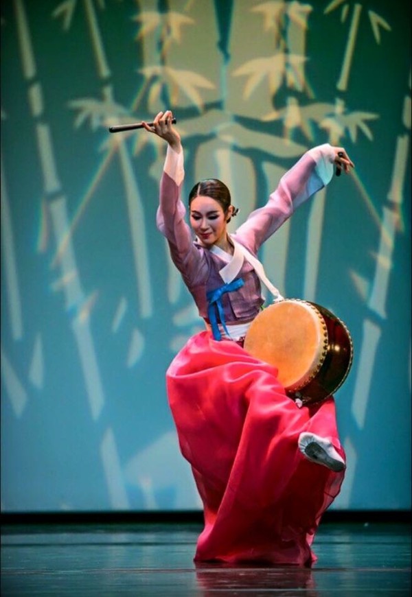 ▲ 천안삼거리 토요상설무대 공연모습ⓒ천안시