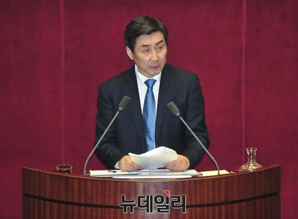 ▲ 필리버스터 하고 있는 더불어민주당 이종걸 원내대표. ⓒ뉴데일리 이종현 기자