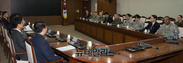 ▲ 사드(THAAD) 배치문제 협의를 위한 '한미 공동실무단 첫 회의'가 4일 오후 서울 용산구 국방부에서 열렸다.ⓒ사진공동취재단