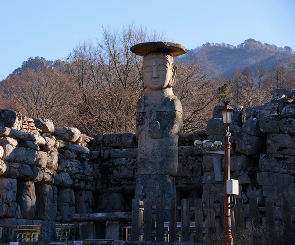 ▲ 이달에 가볼만한 곳으로 선정된 '충주미륵대원지'ⓒ한국관광공사