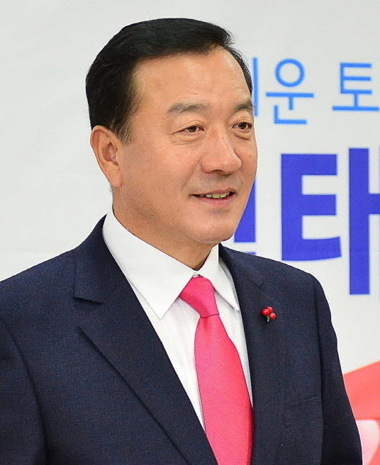 ▲ 새누리당 엄태영 예비후보(제천단양)ⓒ제천시