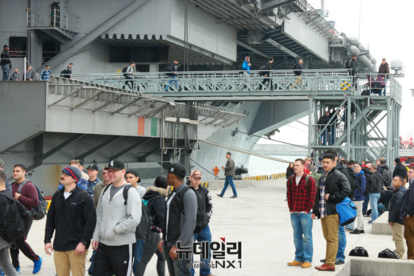 ▲ Gregory C. Huffman 함장 ⓒ 뉴데일리 정상윤