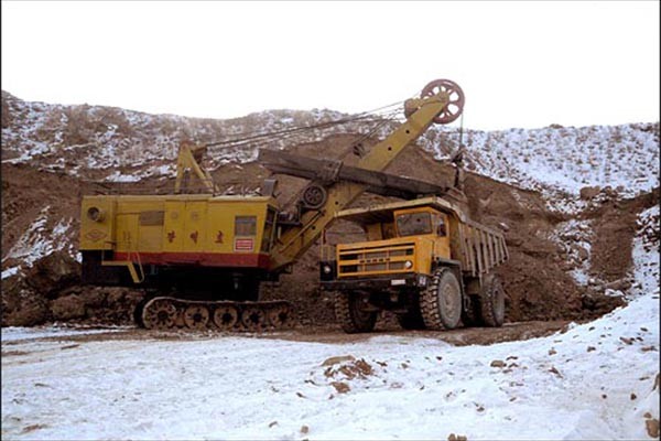 ▲ 2009년 北선전매체가 공개한 함경북도 무산 광산. 북한은 이곳에서 채굴한 철광석 정광을 전량 중국으로 수출하고 있다고 한다. 최근에는 수출량이 증가하고 있다고 '자유아시아방송(RFA)'이 지난 13일(현지시간) 북한 소식통을 인용해 보도했다. ⓒ뉴시스. 무단전재 및 재배포 금지.