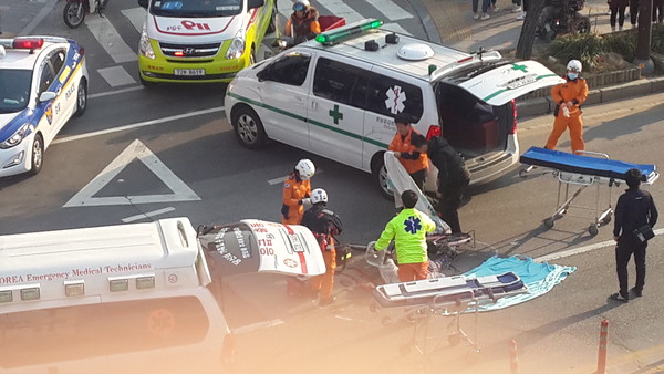 ▲ 16일 충북 청주시 영동에서 자전거와 시내버스가 부딛히는 사고가 발생했다.ⓒ김종혁 기자