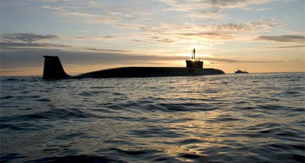 ▲ 러시아 '보레이'급 핵추진 전략 잠수함(SSBN) 1번 '유리 돌고스키'호. 16발의 RSM-56 불라바 SLBM을 탑재한다. ⓒ러시아 관영 스푸트니크 뉴스 화면캡쳐