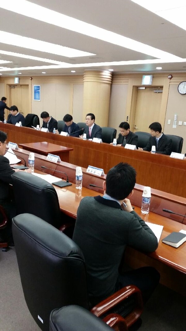 ▲ 대전시는 18일 연구개발특구진흥재단에서 제1차 국제과학비즈니스벨트 거점지구 첨단기업·연구소 유치단 회의를 가졌다. ⓒ대전시