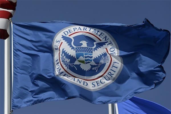 ▲ 美국토안보부 깃발. 미국은 9.11테러 이후 안보조직 전반을 개편했다. ⓒ美카운터 지하드 리포트 닷컴 화면캡쳐