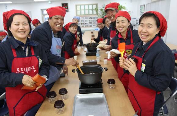 ▲ 농협중앙회는 경기도 농촌사랑 지도자연수원에서 전국 팜스테이 마을 대표를 대상으로 '팜스테이과정 1기' 교육을 3월 23일부터 25일까지 실시했다. ⓒ 농협중앙회