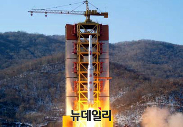 ▲ 지난 2월 7일 북한의 장거리 미사일 발사 모습. ⓒ뉴데일리DB
