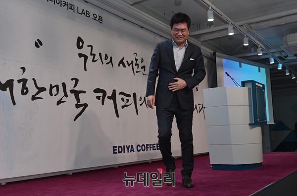 ▲ 기자간담회를 마친 문창기 대표이사 ⓒ 뉴데일리 정상윤