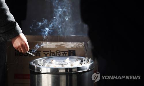 ▲ 5일 보건복지부 국가금연지원센터 등에 따르면 서울 소재 보건소 25곳 중 현재 야간 금연클리닉을 운영하는 곳은 노원구와 강동구 2곳에 불과한 것으로 드러났다. ⓒ 연합뉴스