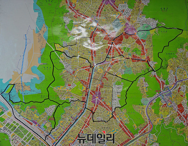 ▲ 서울 은평 갑 지역구의 지도. ⓒ정재훈 뉴데일리 기자-최홍재 후보 선거사무소 제공