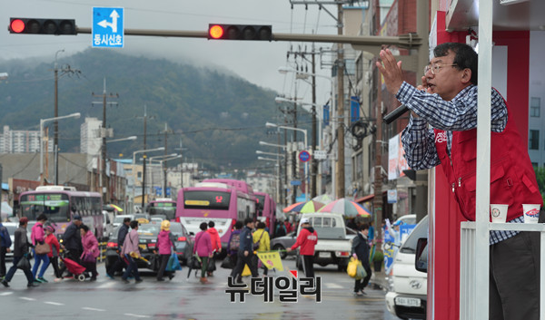 ▲ 전남 순천시 선거구에 출마한 이정현, 노관규, 구희승 후보(위부터) ⓒ 뉴데일리 정상윤