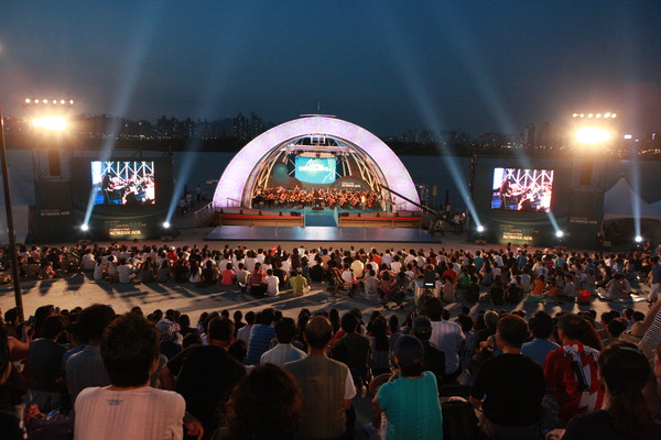 ▲ 여의도 한강공원 물빛무대 ⓒ서울시