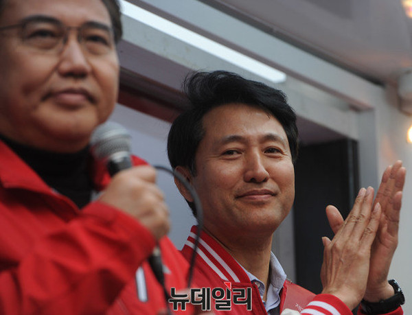 ▲ 20대 총선에서 서울 종로구에 출마를 선언한 오세훈 서울시장(오른쪽). 그에게 지지선언을 한 박진 전 의원(왼쪽). ⓒ뉴데일리 정재훈 기자