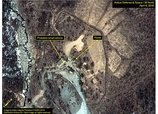▲ 38노스 측이 북한의 5차 핵실험 준비 근거로 제시한, 4월 9일 촬영 풍계리 북쪽 갱도 위성사진. ⓒ38노스 관련화면 캡쳐