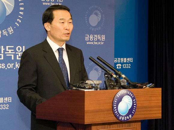▲ 18일 금융감독원 권순찬 부원장보가 자동차보험 관련 관행 개선방안을 설명하고 있다.ⓒ금융감독원