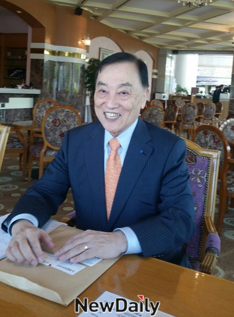 ▲ 정근모 원장이 지난 19일 뉴데일리와 인터뷰에서 한국 원전의 여려가지 활성화 방안 등에 대한 이야기를 나누고 있다.ⓒ뉴데일리