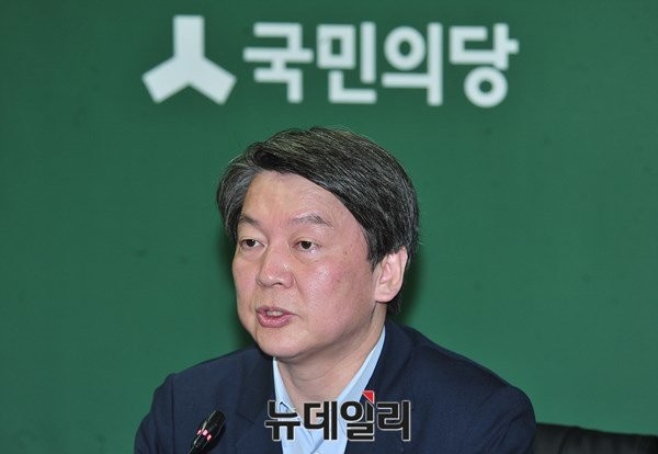 ▲ 국민의당 안철수 대표가 22일 최고위원회의 모두발언을 통해 조속한 3당 원내대표의 선출과 원구성 협상 돌입의 필요성을 강조하고 있다. ⓒ뉴데일리 이종현 기자
