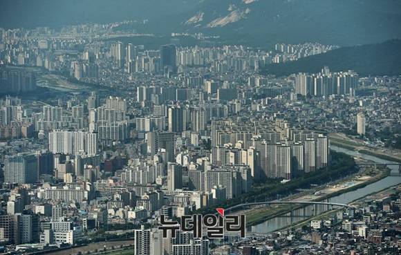 ▲ 4월 마지막 주, 경기 의정부시와 전남 여수시 등 전국 16개 사업장에서 총 7,212가구가 공급된다. 사진은 수도권의 단지 모습.ⓒ뉴데일리