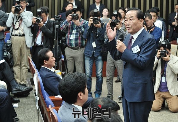 ▲ 새누리당 서청원 최고위원은 26일 새누리당 20대 당선자 워크숍에 참석해 