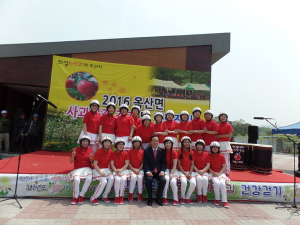 ▲ 의성군은 지난 달 30일 3차년도 건강새마을 조성사업 성과대회를 갖고 건강한 마을 조성에 나섰다.ⓒ의성군 제공