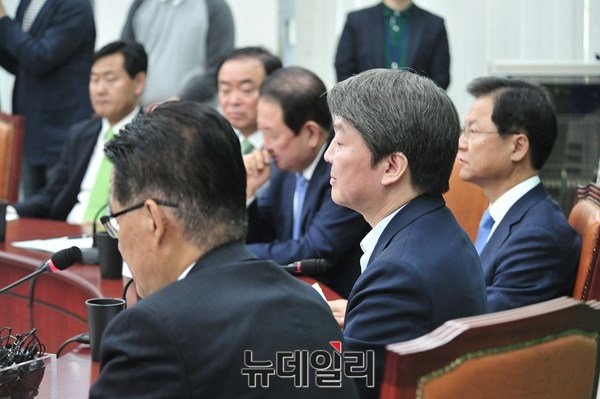 ▲ 국민의당 최고위원회의가 11일 오전 국회본청에서 열리고 있다. ⓒ뉴데일리 이종현 기자