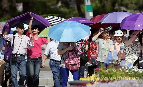 ▲ 기상청은 토요일인 오늘 서울 등에 전날 발효된 폭염주의보가 계속돼 덥고 건조한 날씨가 이어질 예정이라고 밝혔다. ⓒ 연합뉴스