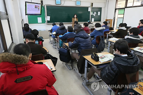한국교육개발원이 발표한 2014년도 국가수준학업성취도평가 결과에 다르면 혁신학교는 기초학력미달 학생 비율이 전국고교평균의 3배에 이르는 것으로 나타났다. ⓒ 연합뉴스 ⓒ