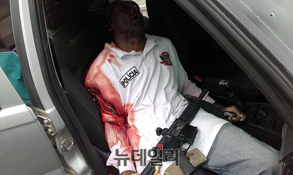 ▲ 교전중 총격으로 사망한 경찰 ⓒ뉴데일리 오세진