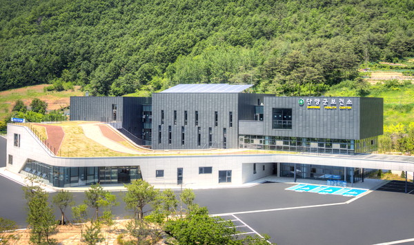 ▲ 신축된 단양보건소 전경.ⓒ단양군