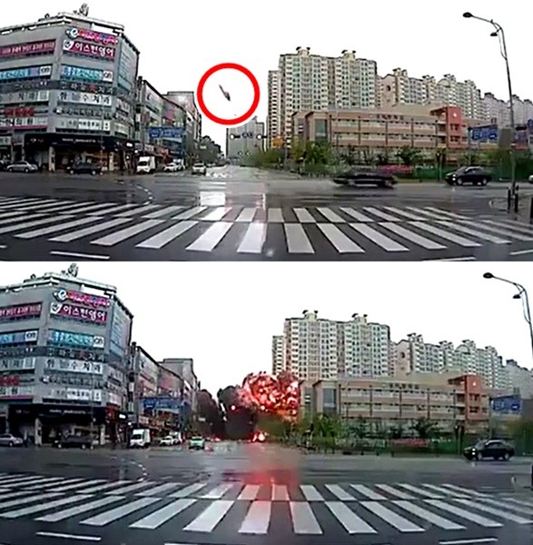 ▲ 2014년 7월 17일 세월호 수색작업을 마치고 복귀하던 강원도 소속 헬기 한 대가 광주광역시 도심 한 가운데 추락하는 사고가 발생했다. 다음은 당시 한 자동차 블랙박스에 찍힌 소방헬기 추락 장면. ⓒ유튜브 영상 캡쳐