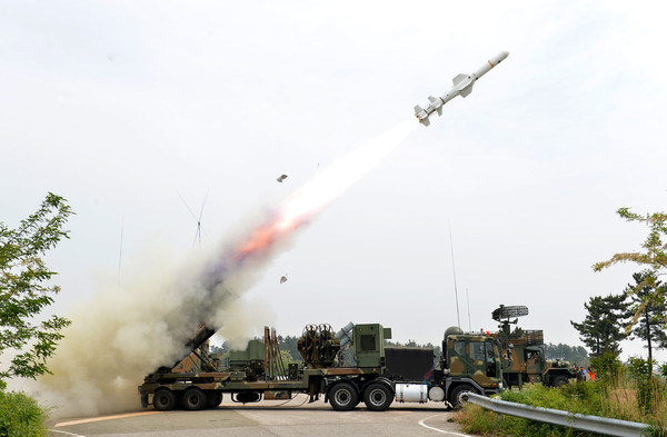 ▲ 유도탄기지대 지대함 유도탄(하푼) 발사장면 ⓒ 해군