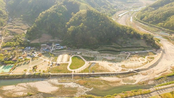 ▲ 성주군에 위치한 금수문화공원 야영장이 6월1일 개장한다. 사진은 금수문화공원 전경.ⓒ성주군 제공