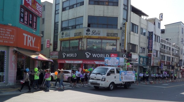 ▲ 증평군이 금연 이색 캠페인을 벌이고 있다.ⓒ증평군