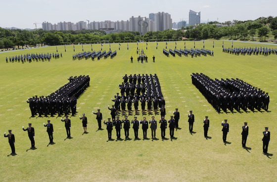 ▲ 2일 공군은 경남 진주 공군교육사령부에서 '제136기 공군 학사사관후보생 임관식'을 열었다. ⓒ 공군