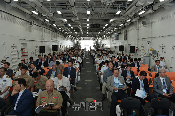 ▲ 함상토론회 참가자들 ⓒ 뉴데일리 정상윤