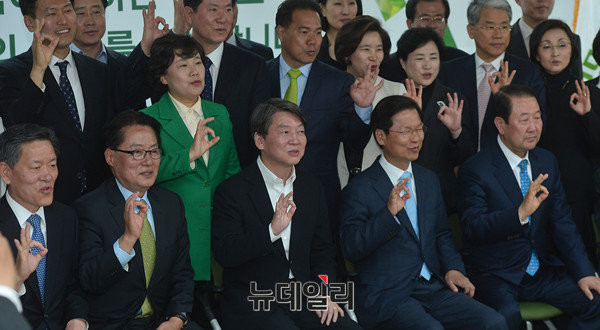 ▲ 국민의당 소속 38명의 국회의원 전원은 지난 1일 이른바 5·18 왜곡방지법을 공동발의했다. ⓒ뉴데일리 정상윤 기자