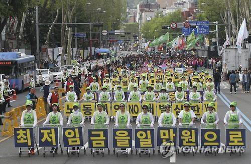 ▲ 노동계는 내년도 최저임금을 1만원으로 올려야 한다는 견해다.ⓒ연합뉴스