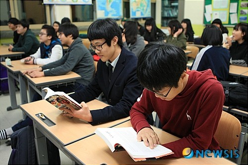 ▲ 서울교육청은 10, 11일 이틀간 경기 가평군 서울시학생교육원에서 '제3회 고등학생 인문독서토론 캠프'를 진행한다. ⓒ 뉴시스