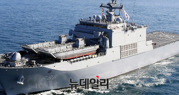 ▲ 항해중인 천왕봉함.ⓒ해군