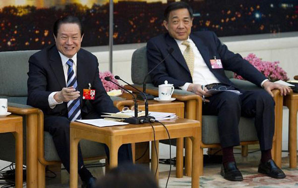 ▲ 장쩌민-후진타오 시절 권력의 정점에 섰던 저우융캉과 보시라이. 시진핑 中공산당 총서기에 의해 숙청당했다. ⓒ中온라인 커뮤니티 캡쳐