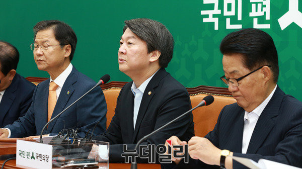 ▲ 국민의당이 27일 불법 정치자금 의혹 수수에 연루된 자당 김수민·박선숙 의원과 왕주현 전 사무부총장 등에 대해 '출당'까지 포함한 고강도 조처를 고려 중이다. ⓒ뉴데일리 이종현 기자