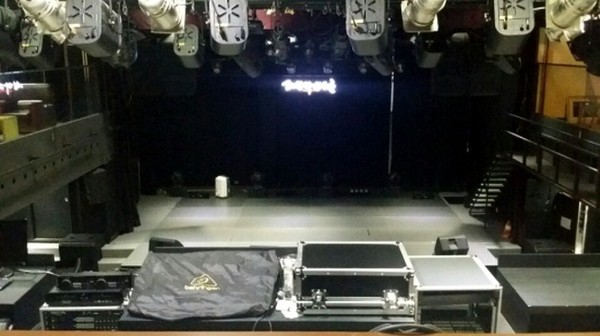 ▲ 교육 마지막 날 수강생들이 국내 5개 연예기획사 캐스팅 매니저들이 보는 앞에서 쇼케이스 공연을 펼치게 될 무대 전경.  ⓒ 뉴데일리