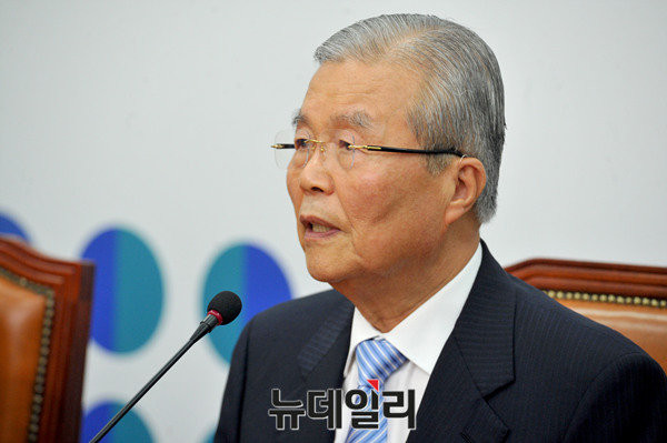 ▲ 더불어민주당 서영교 의원의 '가족채용'이 논란인 가운데 김종인 비대위 대표의 책임론이 불거질 것으로 예상된다. ⓒ뉴데일리 이종현 기자