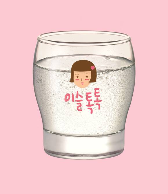 ▲ 이슬톡톡 전용잔. ⓒ하이트진로